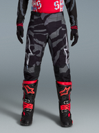Pantaloni Techstar Beast Coast mimetici grigi, tessuto stretch ventilato per motocross ad alte prestazioni.