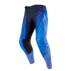 Alpinestars 2024 Techstar Pneuma Pants, pantaloni da motocross, blu scuro e blu chiaro, con logo Alpinestars argento sulla coscia, inserti interni alle ginocchia in pelle nera e perforazioni di ventilazione tagliate al laser