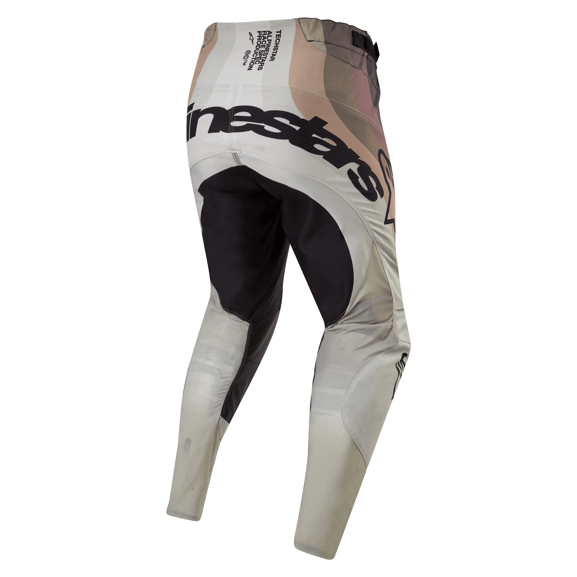 Alpinestars Pantaloni Techstar Pneuma 2024, pantaloni da motocross, Dark Sand e Iron Dust Gray, vista posteriore con pannello della seduta rinforzato nero e logo Alpinestars sul retro, testo tecnico race spec sulla vita, design stile mimetico naturale, struttura in tessuto resistente per corse fuoristrada