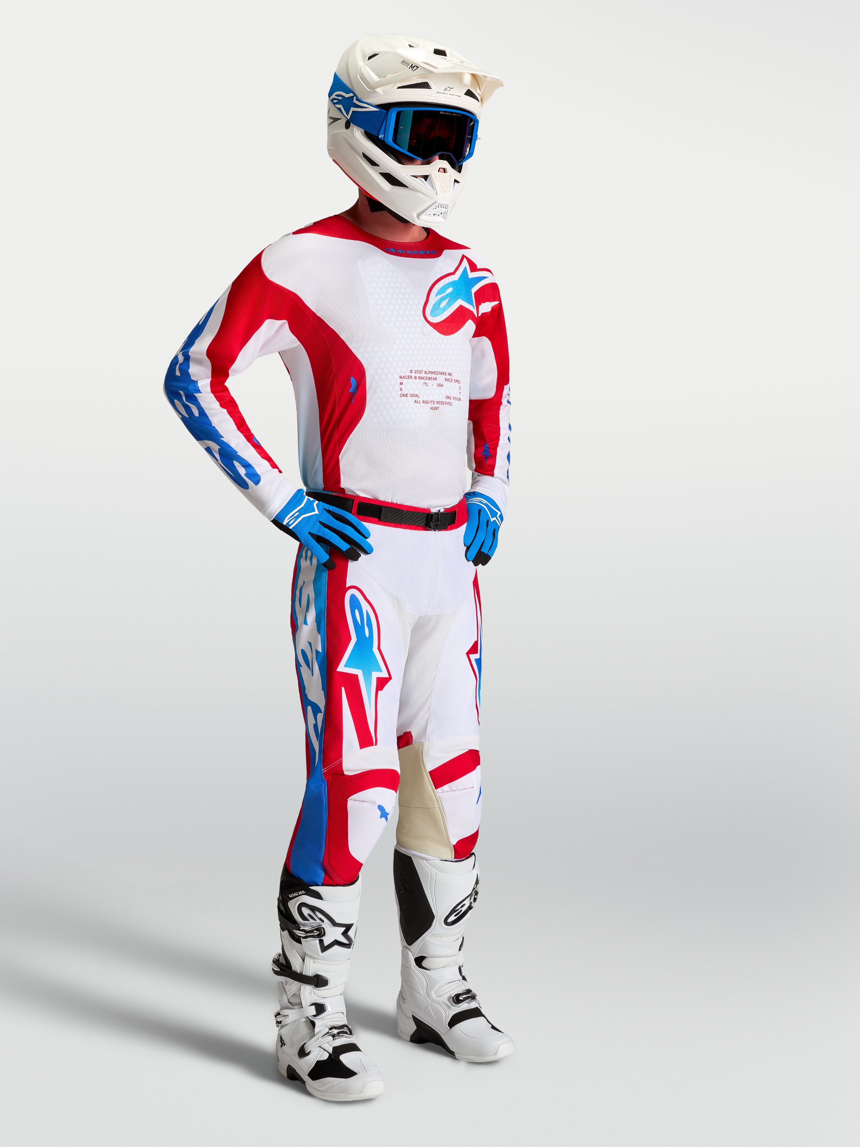 Alpinestars Racer Hunt Gear Set, completo motocross da uomo bianco e rosso, per performance fuoristrada.