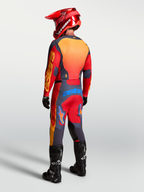 Alpinestars maglia Racer Hunt, maglia motocross da uomo rossa e grigia, vista posteriore con pannelli ventilati.