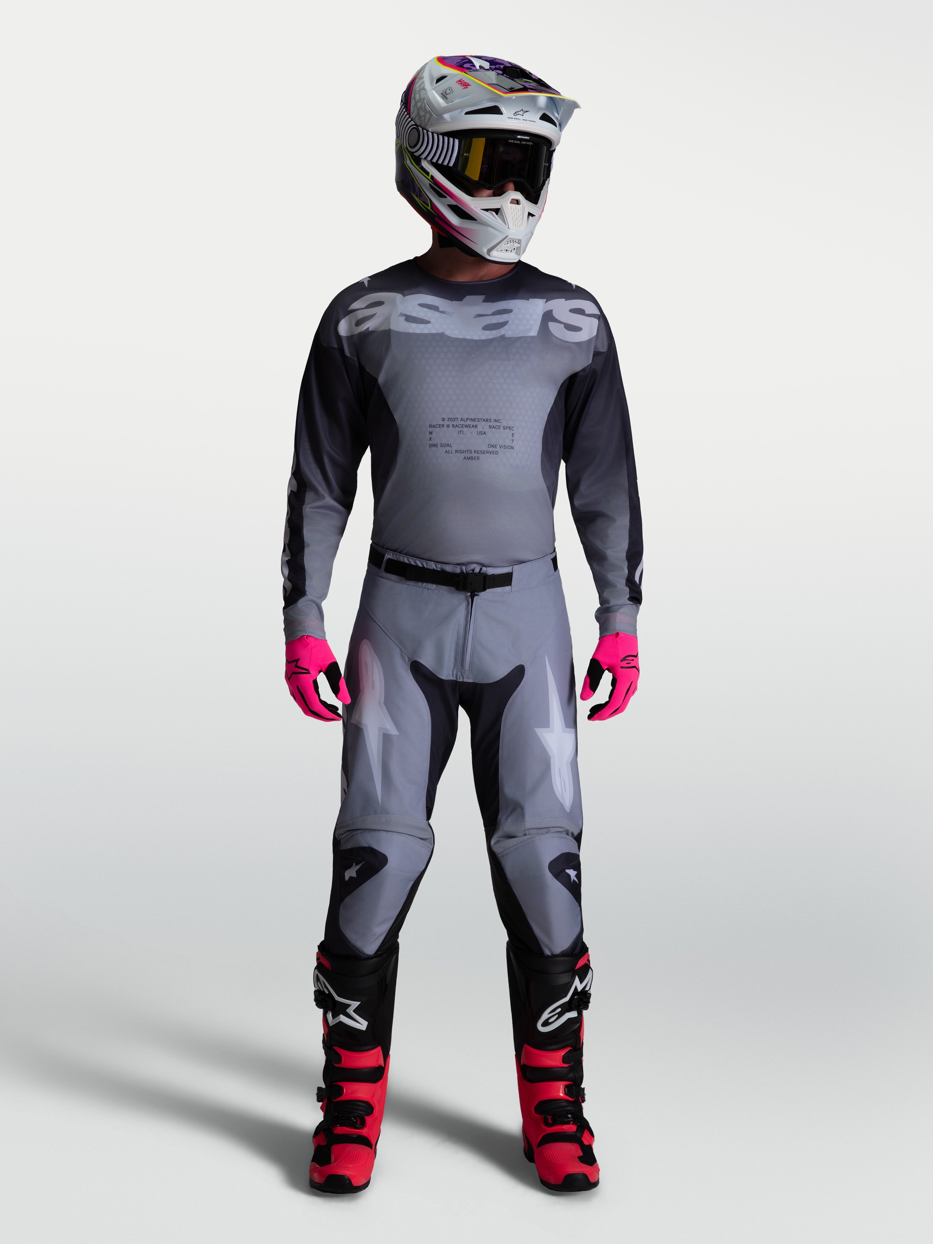 Alpinestars Racer Amber 2027 Gear Set e maglia, completo da motocross da uomo, grigio e nero con dettagli rosa vivace, tessuto tecnico traspirante per sessioni off-road