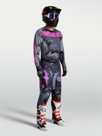 Alpinestars Pantaloni Racer Lone e maglia coordinata, completo da motocross da uomo, grigio mimetico e viola, design ergonomico per performance off-road.