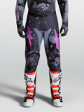 Alpinestars Pantaloni Racer Lone, pantaloni da motocross da uomo, grigio mimetico e viola con loghi stella rosa, prestazioni off-road