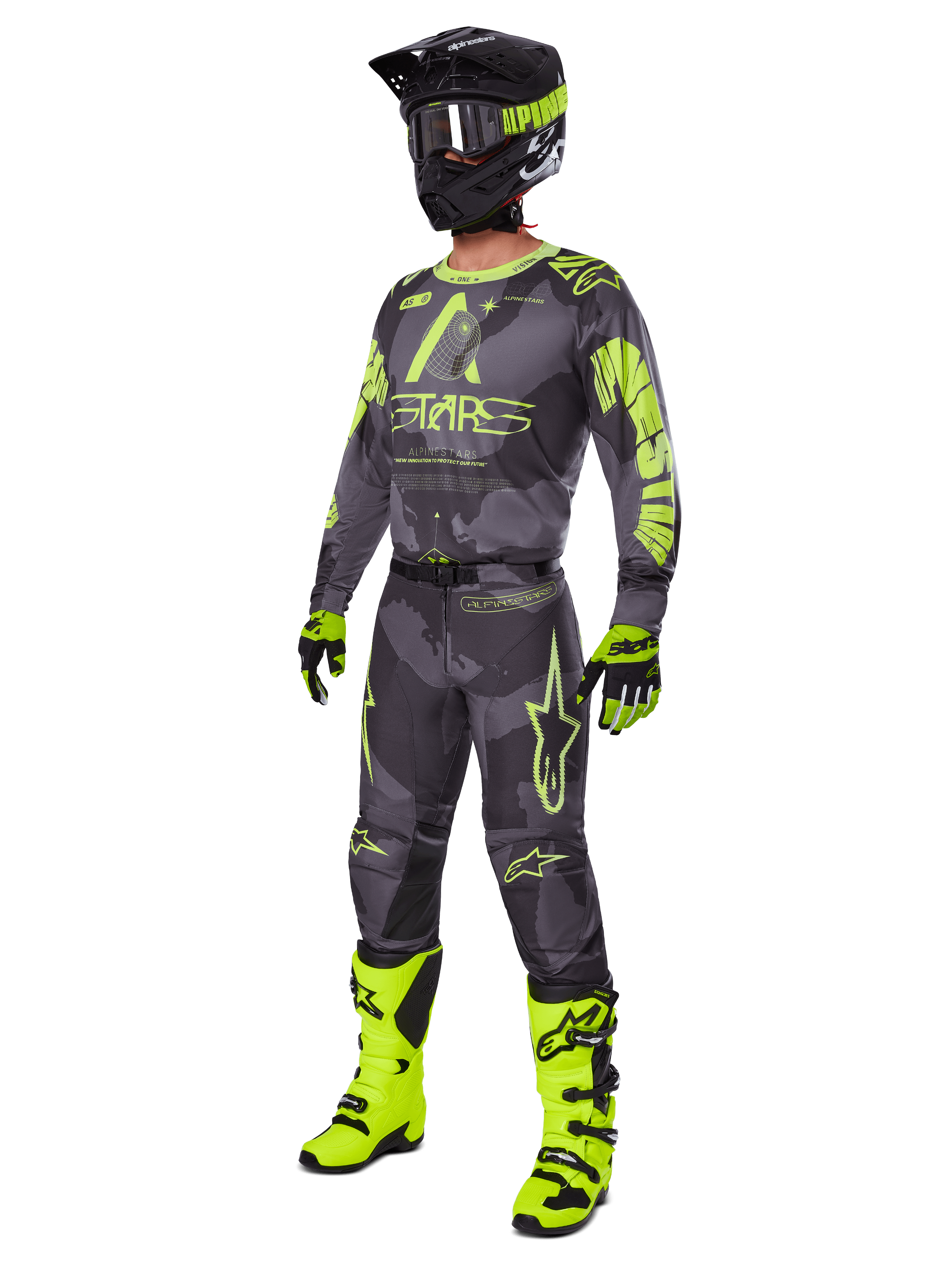 Set Gear Alpinestars Racer Hollow 2025, abbigliamento completo da motocross, mimetico grigio e giallo neon, include maglia, pantaloni, casco coordinato nero e giallo, occhiali, guanti e stivali giallo acceso, equipaggiamento per corse fuoristrada ad alte prestazioni