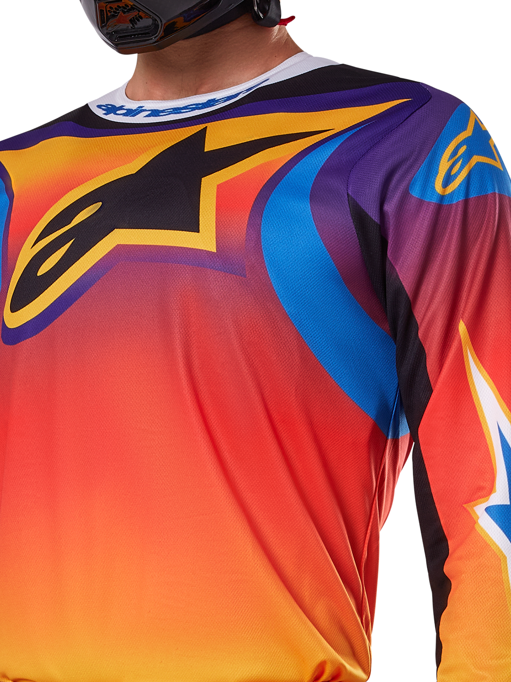 Alpinestars 2025 Fluid Wurx Jersey, maglia da motocross a maniche lunghe, design multicolore bianco e arancione, vestibilità atletica rilassata, politessuto traspirante per prestazioni off-road