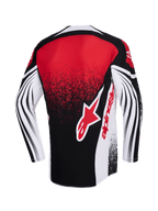 Alpinestars 2026 Techstar Nomur Jersey, maglia da motocross, nero, bianco e rosso, vista posteriore con un grande logo Alpinestars rosso, effetto sfumato punteggiato e motivi curvi dinamici sulle maniche lunghe, abbigliamento racing ad alte prestazioni