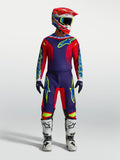 Alpinestars maglia Fluid Drag e Fluid Drag Gear Set, completo da motocross blu navy e rosso fuoco con stivali bianchi
