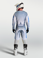 Alpinestars Racer Amber Gear Set e Pantaloni, completo da motocross da uomo, grigio cenere e blu, vista posteriore