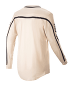 Alpinestars 2023 Racer Found Jersey, maglia da motocross, Mountain (Tan), vista posteriore, con strisce nere sulle spalle e lungo le maniche, taglio ergonomico con parte posteriore allungata per una maggiore copertura durante la guida