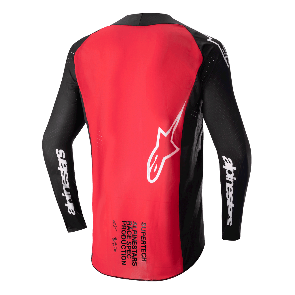 Alpinestars Supertech Ward Jersey 2024, maglia da motocross, nero e rosso berry, vista posteriore con un ampio pannello rosso, maniche in rete nera con marchio Alpinestars bianco, logo a stella bianco e scritta Supertech Race Spec sulla parte inferiore della schiena