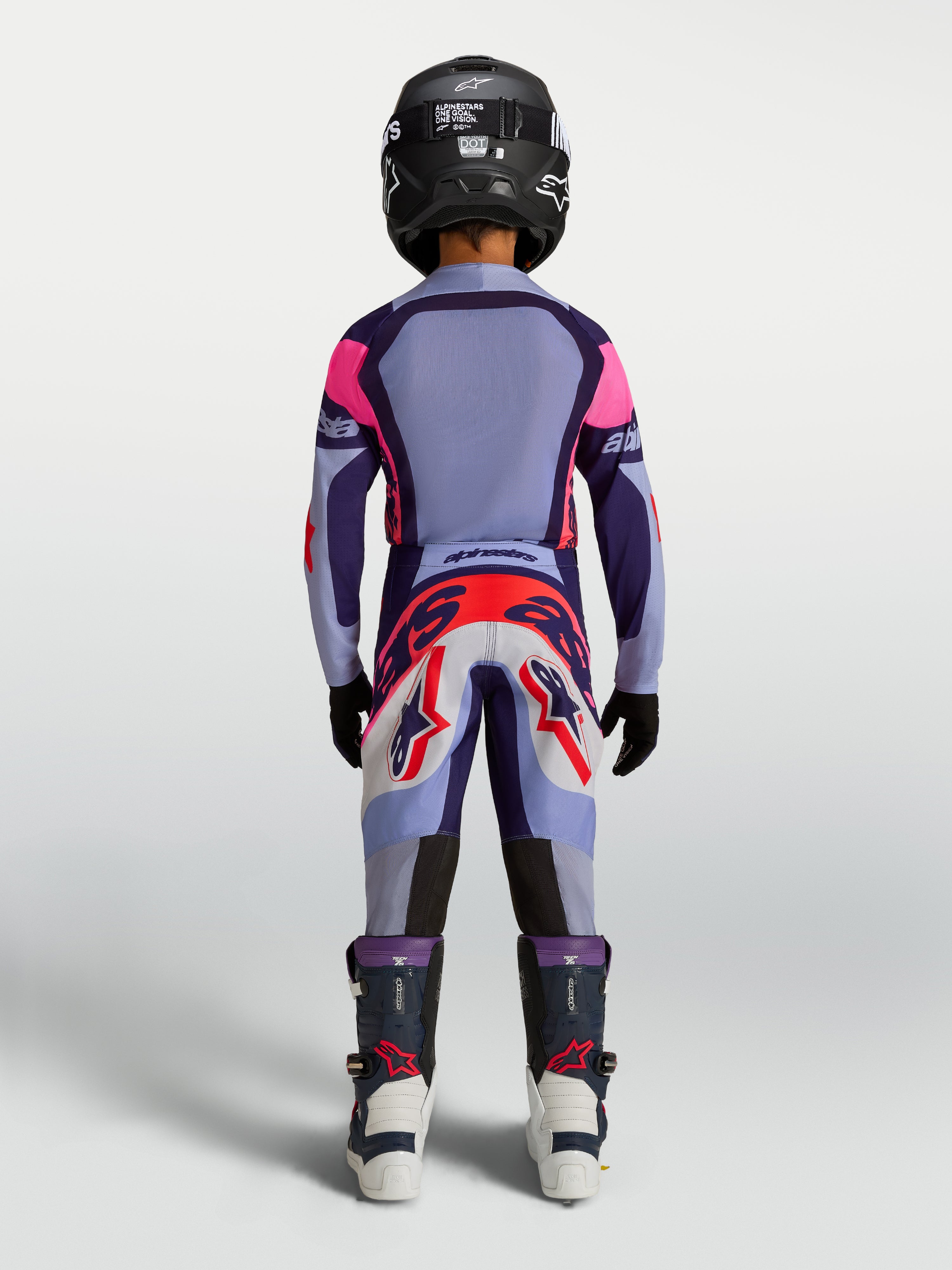 Alpinestars Ragazzo Supertech Dyna Gear Set, completo da motocross viola e rosa con maglia in mesh elasticizzato leggero, vestibilità racing per giovani piloti.