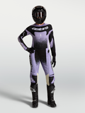 Stella Techstar Swan Gear Set, completo da motocross per donna, viola e nero, include maglia e pantaloni con grafiche coordinate, abbigliamento racing off-road professionale Alpinestars