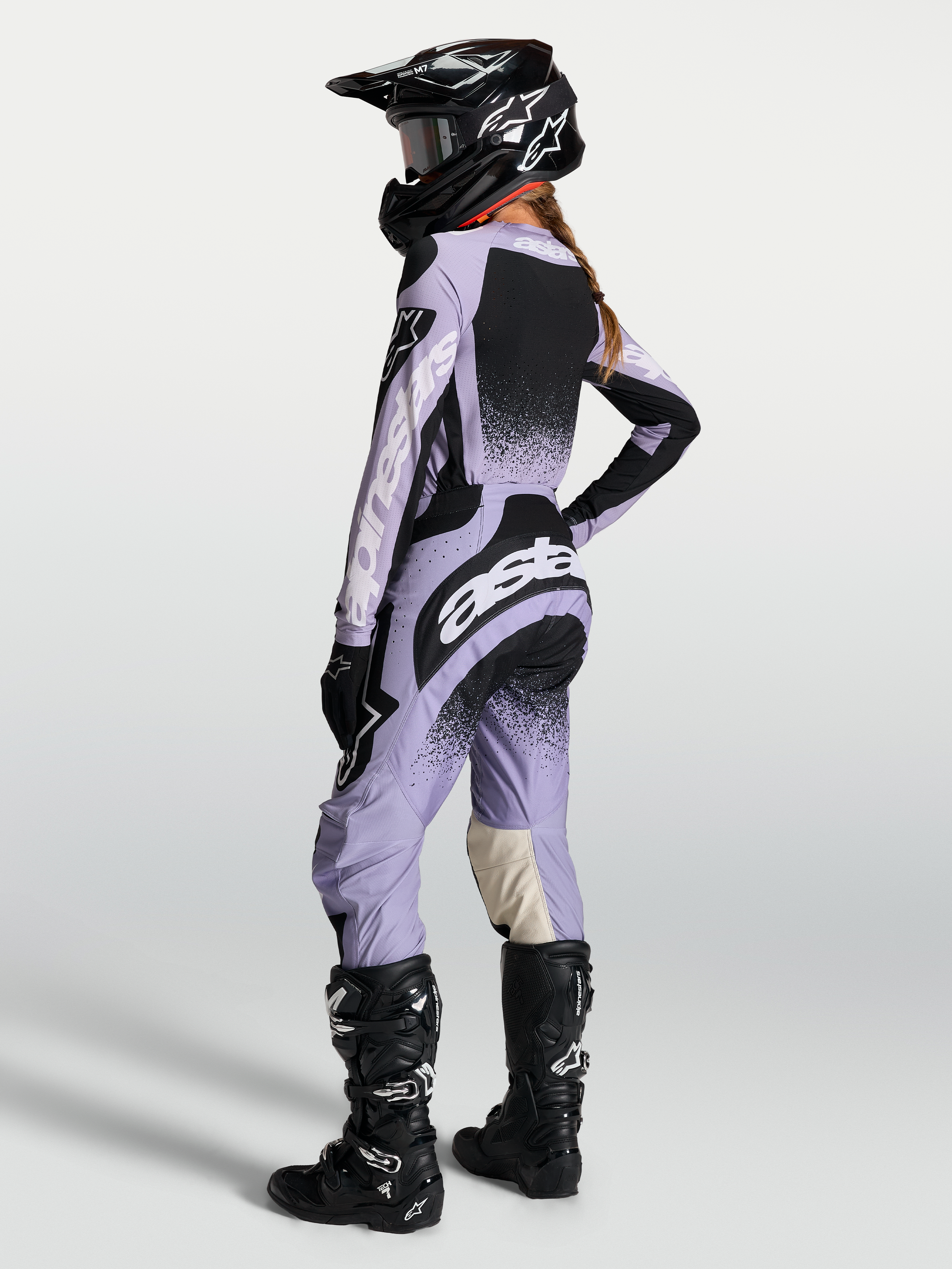 Alpinestars Pantaloni Stella Techstar Swan, pantaloni da motocross da donna, viola chiaro e nero, con taglio tecnico da gara.