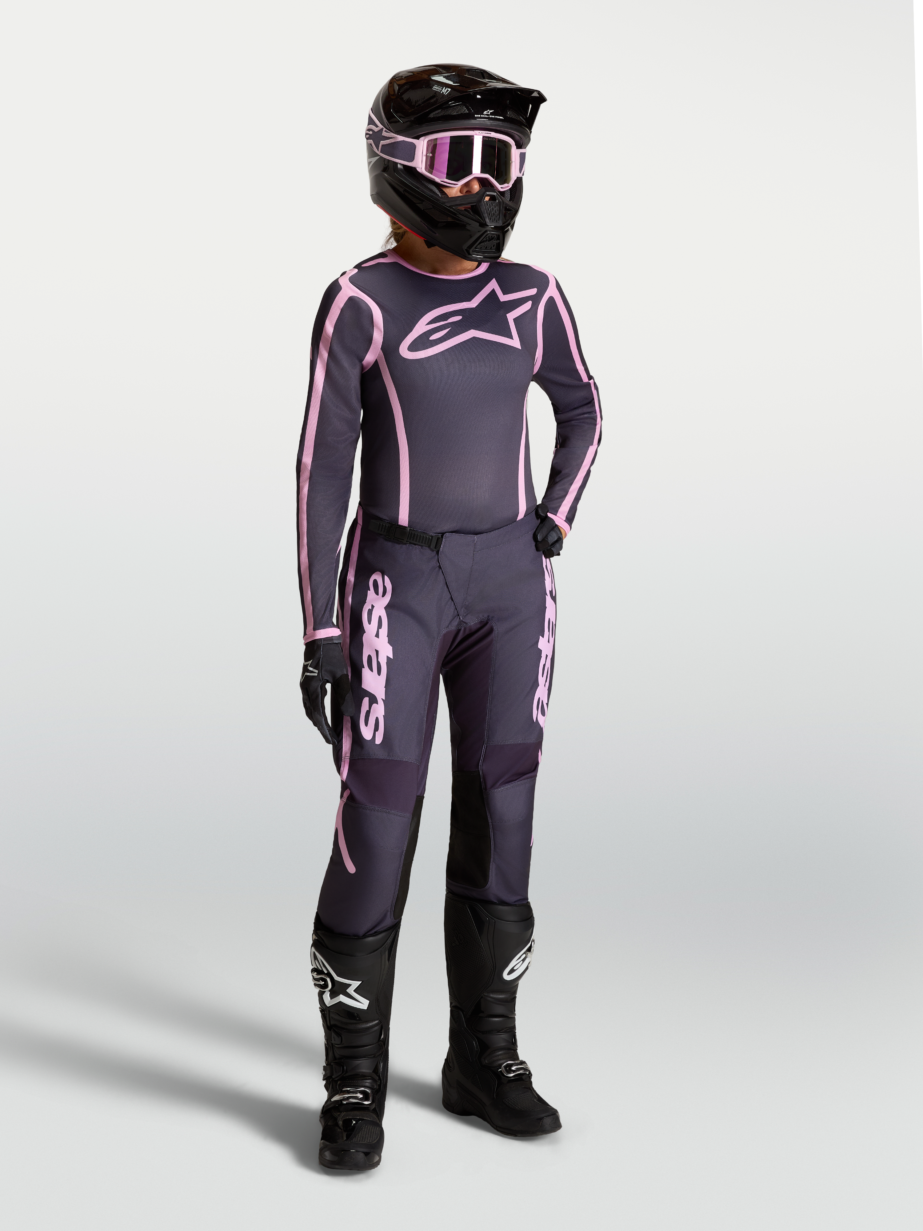 Alpinestars Pantaloni e Maglia Stella Fluid Apex V2, abbigliamento MX da donna, grigio e rosa, ideale per il fuoristrada.
