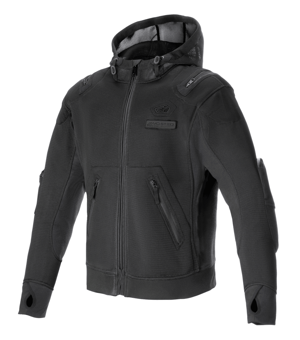 Alpinestars Moflow Air Tech Hoodie, felpa tecnica da moto nera con telaio in mesh ad alta densità, tasche laterali con zip, fori per i pollici ai polsini, protezioni integrate per spalle e gomiti, cappuccio in mesh con coulisse, design sportivo urbano per la guida estiva