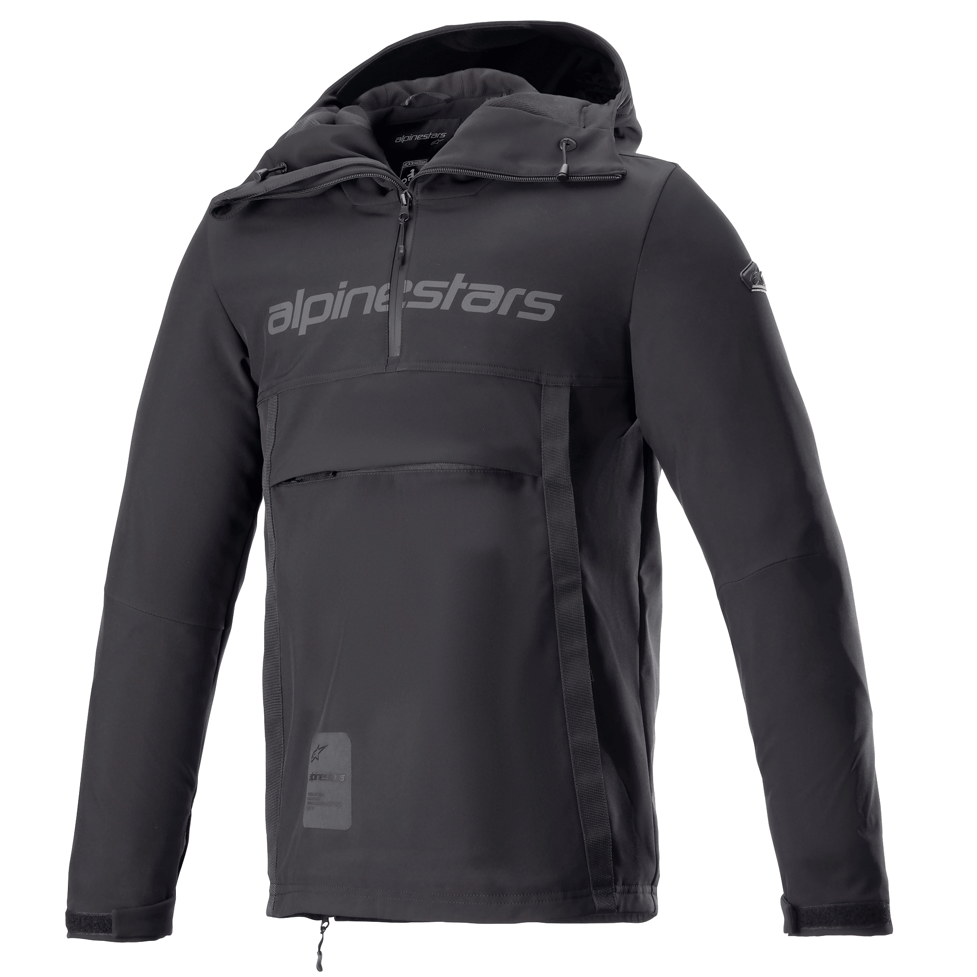 Alpinestars Sherpa Hoodie, giacca anorak da moto Black Reflex, mezza zip con logo sul petto, ampia tasca anteriore con zip, tessuto tecnico softshell, design urbano sportivo