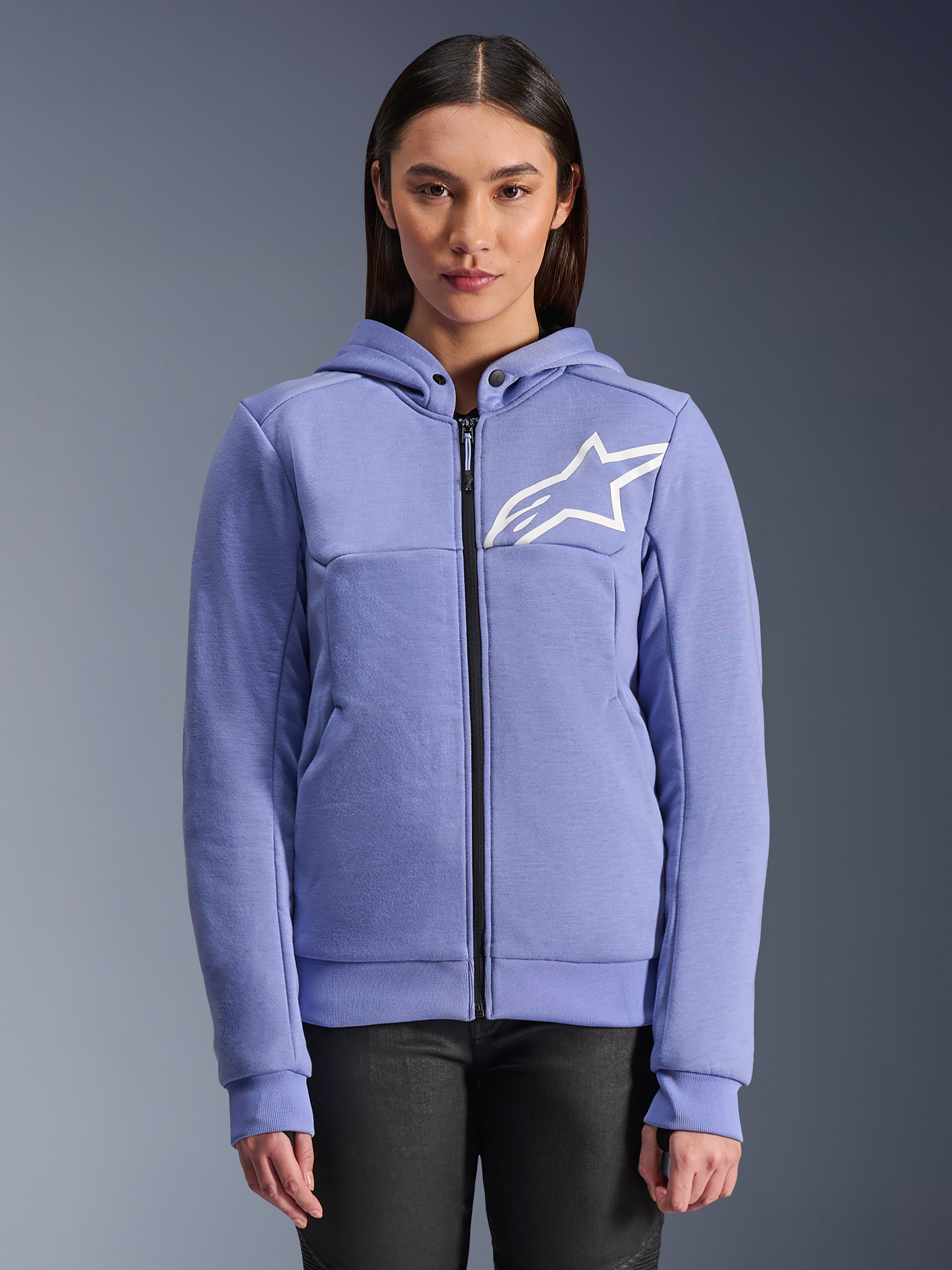 Alpinestars Stella Chrome V2 Sport Hoodie, felpa da moto da donna, viola blu con logo a stella bianco, zip frontale integrale, chiusura del cappuccio con bottoni a pressione, pile tecnico per guida urbana, giacca da moto protettiva casual