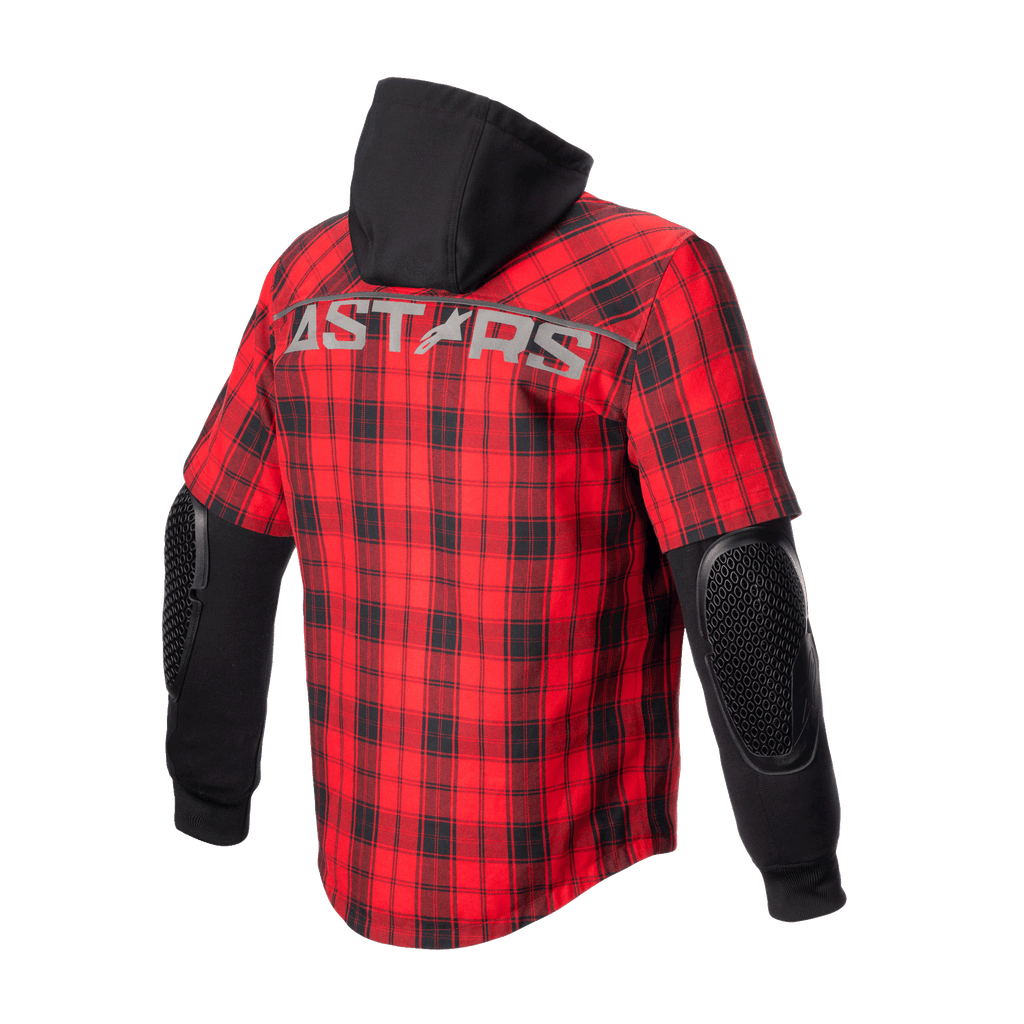 Alpinestars MO.ST.EQ Tartan Shirt, giacca-camicia da moto, Rosso Flame e Nero, vista posteriore con motivo a quadri rosso, cappuccio nero, maniche lunghe nere con protezioni gomiti a nido d'ape a vista e marchio ASTARS sulle spalle