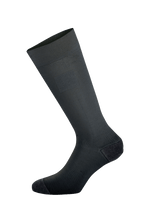 Calzini Alpinestars ZX V4, calzini da auto racing neri, costruzione tecnica senza cuciture, lunghezza al polpaccio con zone di compressione a coste e tallone e punta rinforzati, materiale aramidico ignifugo per motorsport