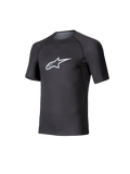 Alpinestars Tech KX Sim Top, strato base a maniche corte per karting, nero con logo Astars bianco sul petto, costruzione in rete elasticizzata traspirante, vestibilità ergonomica per karting e sim racing