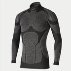 Alpinestars Ride Tech Top Long Sleeve Winter, maglia termica base layer da moto, nero e grigio, maglia tecnica a maniche lunghe con pannelli testurizzati a nido d'ape a doppia densità, vestibilità a compressione, collo a lupetto con logo Alpinestars bianco, intimo termico per climi freddi