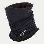 Alpinestars Tech Neck Warmer, nero, scaldacollo da moto con fodera in pile, logo Alpinestars ricamato bianco, piccoli fori per la traspirazione, struttura elasticizzata per protezione dal vento