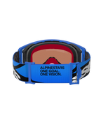 Maschera Alpinestars Supertech Stream, occhiali da motocross, Blue Mirror Blue, vista posteriore che mostra la fascia regolabile blu con grafiche in bianco e nero e la scritta 'ALPINESTARS ONE GOAL. ONE VISION.', imbottitura facciale multistrato per comfort e tenuta