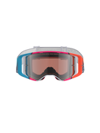 Alpinestars Supertech Stream Goggles, maschere da motocross, vivace montatura multicolore con accenti blu, arancione e rosa, lente Silver Mirror con scritta 'ONE GOAL. ONE VISION.', cinturino bianco con motivo, protezione per gli occhi ad alte prestazioni per corse fuoristrada