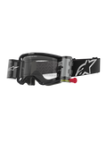 Alpinestars Vision 8 Corp Goggles Roll Off, occhiali da motocross, neri con lente trasparente, sistema roll-off integrato con linguetta rossa, cinturino nero con logo bianco, motivo a onde sulla lente con testo "ONE GOAL. ONE VISION.", protezione oculare ad alte prestazioni per gare off-road