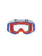 Alpinestars Vision 8 Wordmark Goggles, occhiali da motocross, blu e arancione con lente trasparente, vista frontale, con telaio flessibile bicolore, design della lente ad ampia visione periferica e marchio 'One Goal. One Vision.' sulla parte superiore interna della montatura.