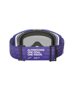 Alpinestars Vision 8 Corp Goggles, viola, vista posteriore con ampia fascia viola e testo bianco 'ALPINESTARS ONE GOAL. ONE VISION.', componenti neri e schiuma facciale grigia, maschera da motocross