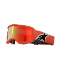 Alpinestars Vision 5 Corp Goggles, occhiali da motocross, montatura arancione con lente a specchio rossa, ampia fascia arancione con logo Astar nero e bianco, scritta 'ONE GOAL. ONE VISION.' sulla lente e spessa imbottitura comfort nera.