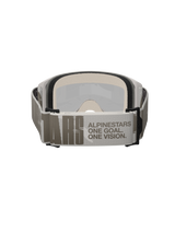 Alpinestars Vision 5 Hollow Goggles, occhiali da motocross, bianco e grigio chiaro, vista posteriore con ampia fascia intrecciata e marchio 'ALPINESTARS ONE GOAL. ONE VISION.', spessa schiuma facciale multistrato, occhiali da fuoristrada ad alte prestazioni