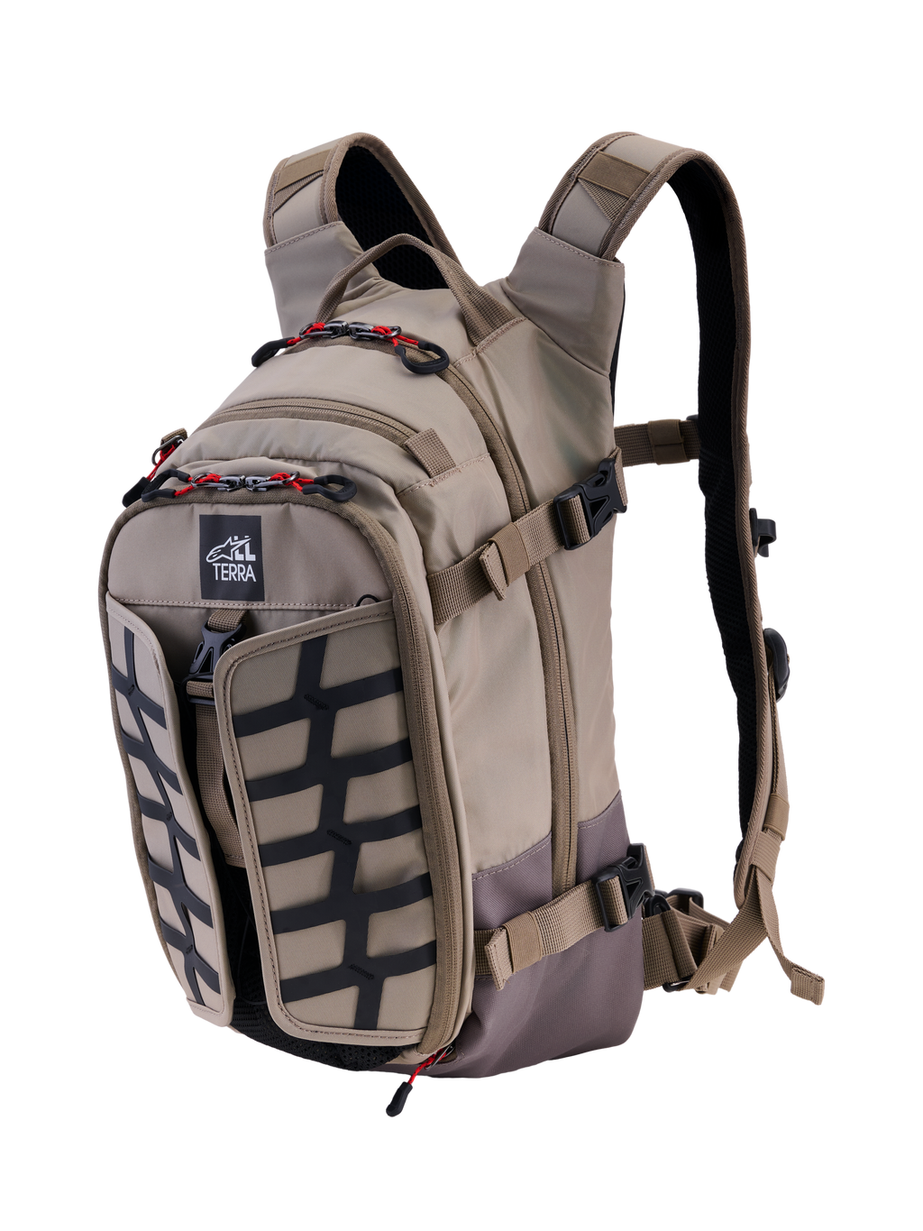 Zaino Alpinestars AT-15, Aluminum Walnut, zaino da moto adventure espandibile da 15L, vista frontale a 3/4 con logo All Terra, pannello a griglia nero, accenti delle cerniere rossi e spallacci ergonomici, design robusto per fuoristrada