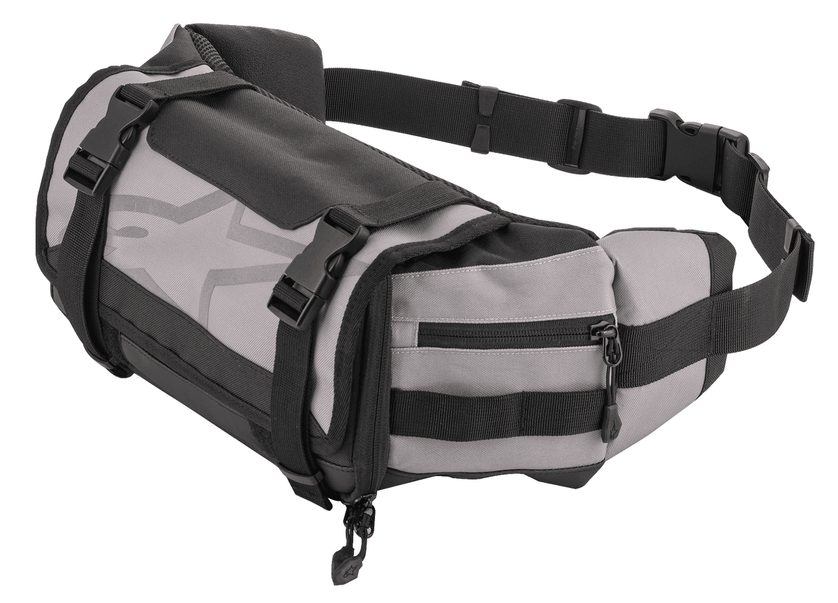 Alpinestars Tech Tool Pack, marsupio da enduro grigio e nero, porta attrezzi per moto, cinghie regolabili con fibbie in plastica, grande logo a stella, costruzione in tessuto resistente, design compatto
