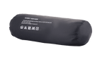 Sacca portaoggetti Alpinestars Kart Cover, custodia cilindrica nera con branding bianco 'KART COVER' e istruzioni per il lavaggio, dotata di simboli di lavaggio e tessuto resistente per la protezione del kart.