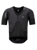 Alpinestars Tech-Air 5 Plasma System, gilet airbag nero, vista frontale con maniche corte e cerniera centrale, logo Alpinestars e display di stato a LED integrato, sottotuta protettivo ultra-sottile per la sicurezza motociclistica