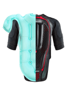 Alpinestars Tech-Air® 7X System, gilet airbag da moto, nero e rosso, vista posteriore con visuale divisa tra la sacca airbag gonfiata azzurro chiaro e il paraschiena interno a nido d'ape, protezione ad alte prestazioni per pista e strada
