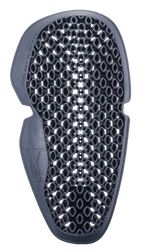 Protezione gomito Alpinestars Nucleon Flex Pro, grigio antracite, design a griglia a nido d'ape ventilata, inserto protettivo leggero e flessibile per abbigliamento moto, con forma ergonomica e logo Alpinestars