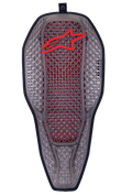 Alpinestars Nucleon Flex Proi Full Back Protector Insert, Transparent Smoke Red, struttura a celle esagonali grigio fumo con nucleo interno rosso, logo Alpinestars rosso in alto, forma ergonomica a scudo allungato, protezione per motociclismo altamente ventilata