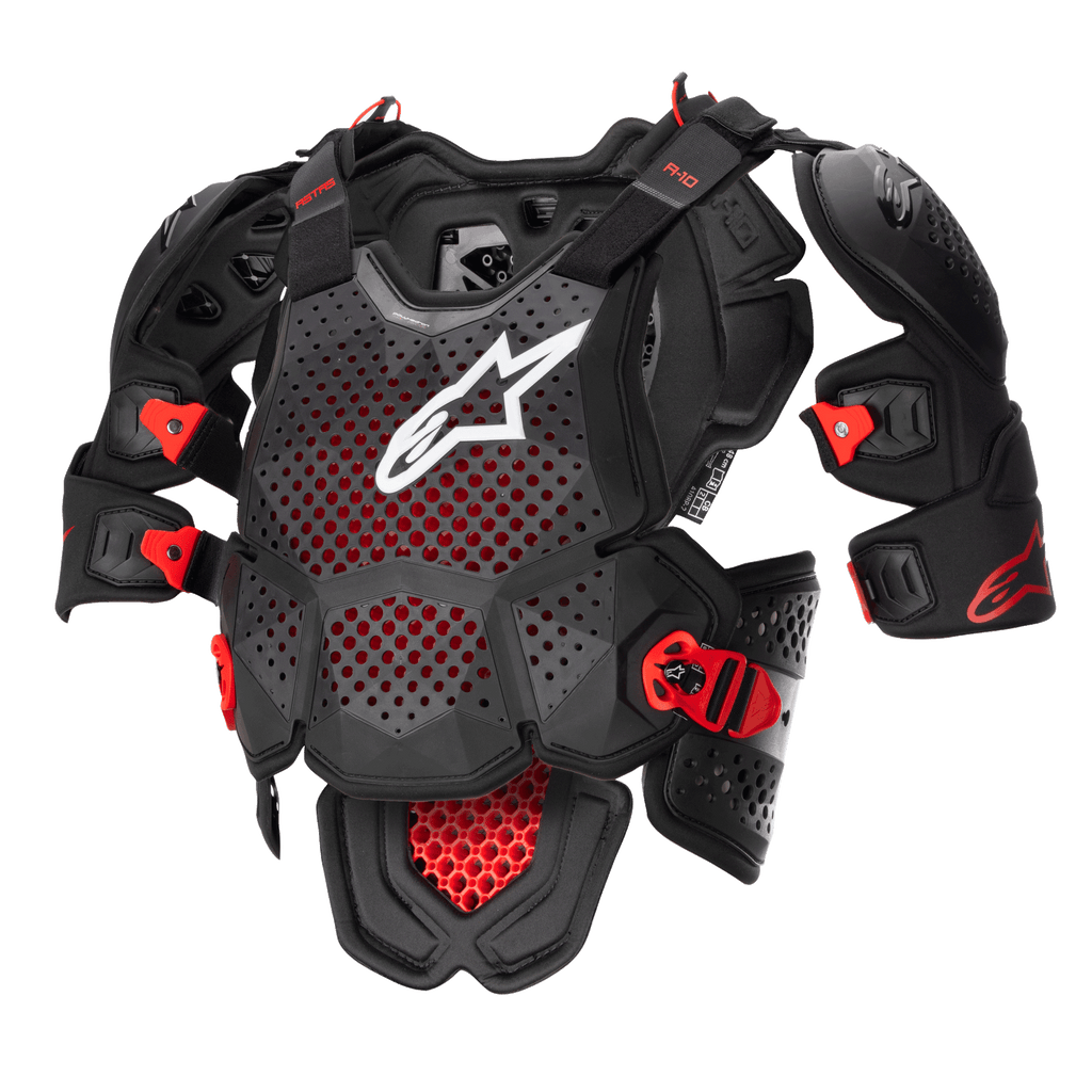 Alpinestars A-10 V2 Full Chest Protector, pettorale protettivo da motocross, nero antracite e rosso, con piastra toracica perforata e logo Alpinestars bianco, spalline regolabili e fibbie rosse resistenti agli urti, equipaggiamento protettivo per corse fuoristrada