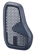 Alpinestars Nucleon Flex Pro Ci Protector, protezione toracica da moto grigio antracite, componente sinistro di un set diviso, microstruttura a nido d'ape per ventilazione e assorbimento dell'energia, logo Alpinestars in rilievo, design ergonomico leggero