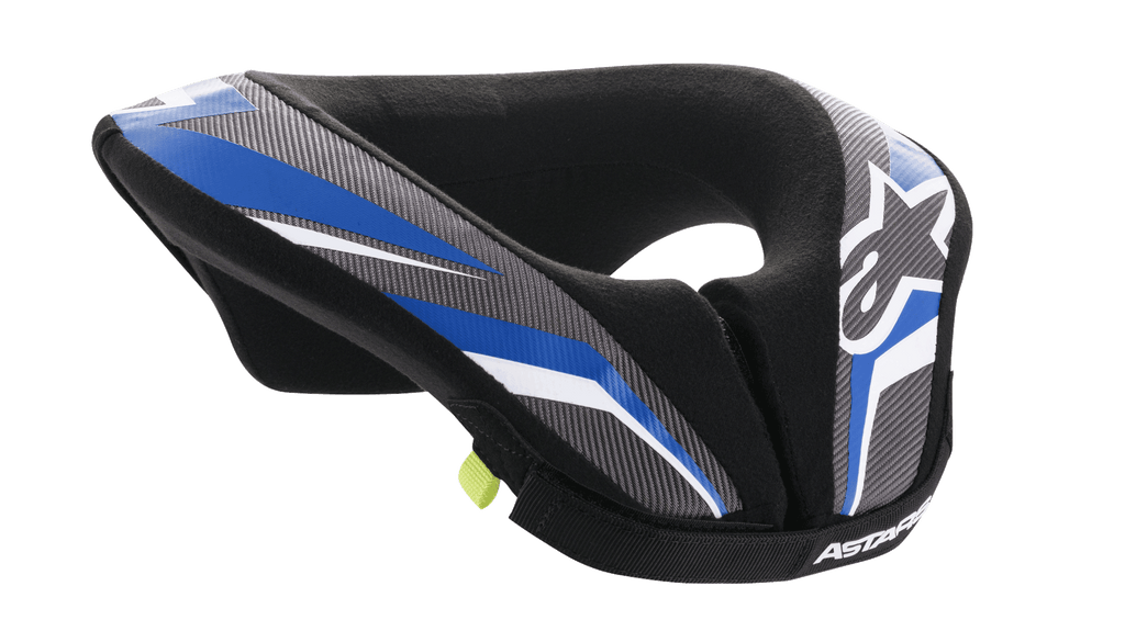 Alpinestars Youth Sequence Neck Roll, collare protettivo da motocross per ragazzi, nero, antracite e blu, con design ergonomico imbottito, pannelli a motivi blu e grigi, dettagli bianchi e marchio Alpinestars, morbida fodera interna per il massimo comfort