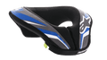 Alpinestars Youth Sequence Neck Roll, collare protettivo da motocross per ragazzi, nero, antracite e blu, con design ergonomico imbottito, pannelli a motivi blu e grigi, dettagli bianchi e marchio Alpinestars, morbida fodera interna per il massimo comfort