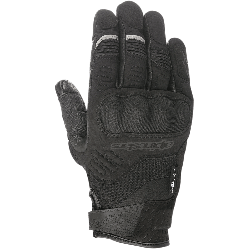 Guanti Alpinestars C-30 Drystar®, guanti da moto neri con protezione rigida per le nocche sovrastampata, costruzione in tessuto elasticizzato e softshell, cinturino in velcro sul polso e discreti accenti riflettenti grigi sulle dita.