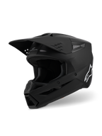 Casco Alpinestars S-M3 Solid ECE 22.06, casco da motocross, nero opaco, vista laterale a tre quarti con grande visiera e prese d'aria, calotta aerodinamica profilata con logo Alpinestars bianco, attrezzatura professionale per gare off-road
