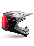 Alpinestars Supertech M10 Flood ECE 22.06 Helmet, casco da motocross, argento, nero e arancione fluo, finitura opaca e lucida, profilo aerodinamico con calotta multi-composita, branding audace con logo Alpinestars arancione, prese d'aria ad alto flusso e visiera protettiva