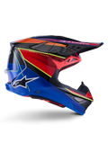 Casco Alpinestars Supertech M10 Era, casco da motocross, blu, rosso e giallo fluo lucido, vista laterale che mostra la calotta in carbonio multi-composito, logo Alpinestars bianco, design aerodinamico con prese d'aria multiple per gare fuoristrada