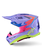 Alpinestars Supertech M10 Jett Lawrence R01 Helmet, casco da motocross, viola con accenti rosa e giallo fluo, vista di profilo laterale con calotta aerodinamica in carbonio, logo a stella argento, numerose prese d'aria e design grafico audace per il motocross professionale.